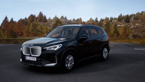 BMW iX1 xDrive30 - PRIVATLEASING fr. 6.195kr/mån - 2026