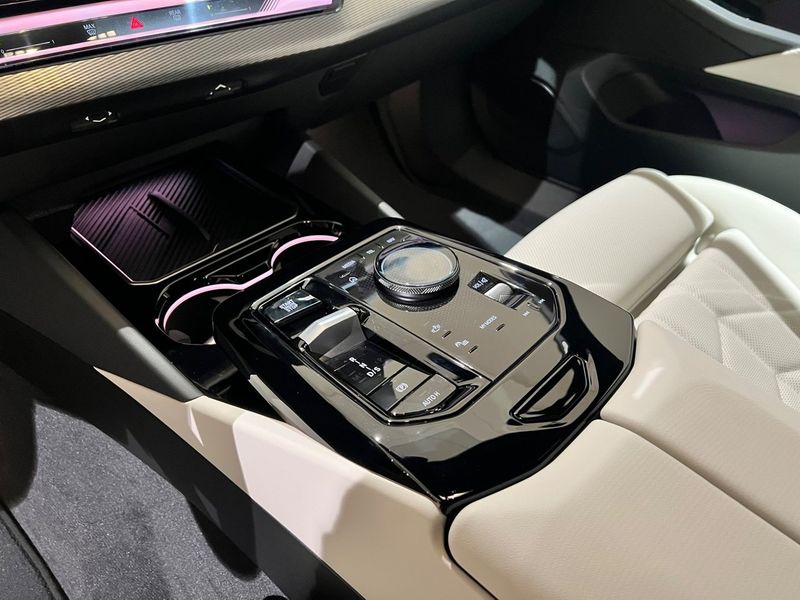 BMW 530 bild 11
