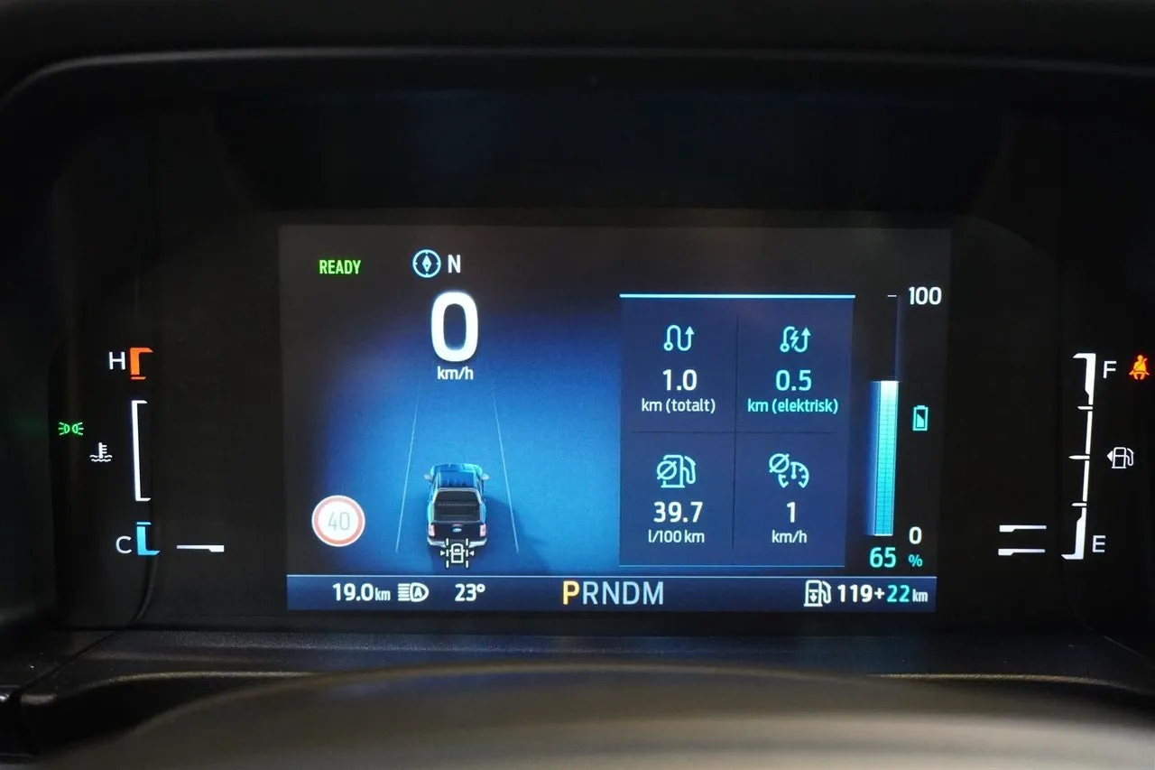 Vehicle image 19
