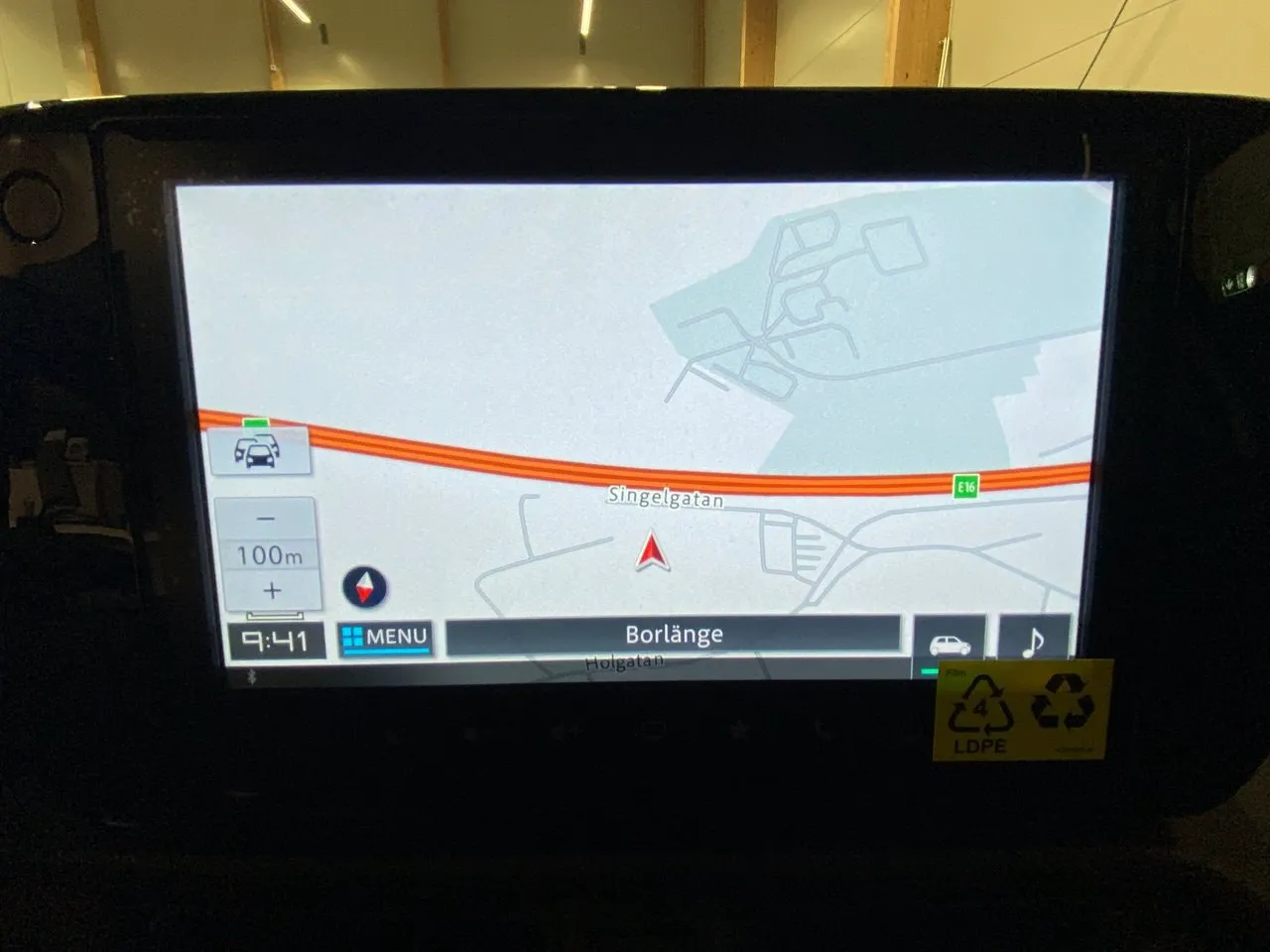 Vehicle image 10