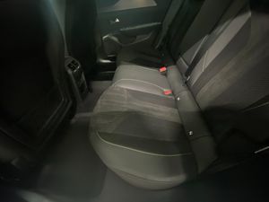 Peugeot 408 bild 6