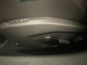 Peugeot 408 bild 8