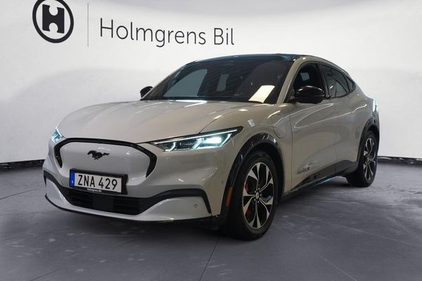 Ford Mustang Mach-E Long Range AWD Teknikpaket 360° | Ränta 3,95% - 2021