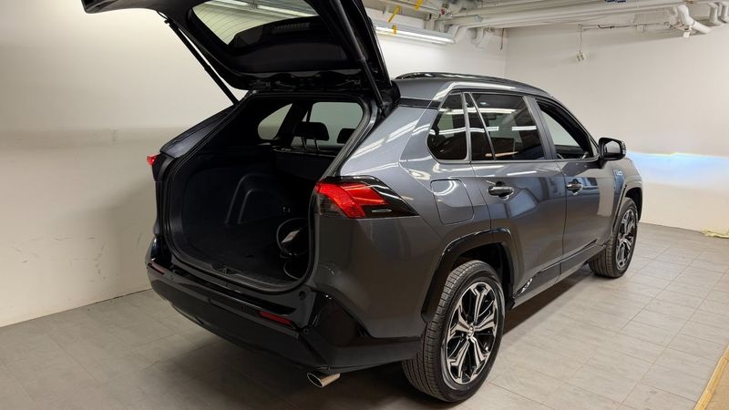 Suzuki Across bild 5