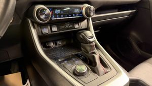 Suzuki Across bild 14