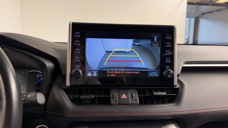Suzuki Across bild 16
