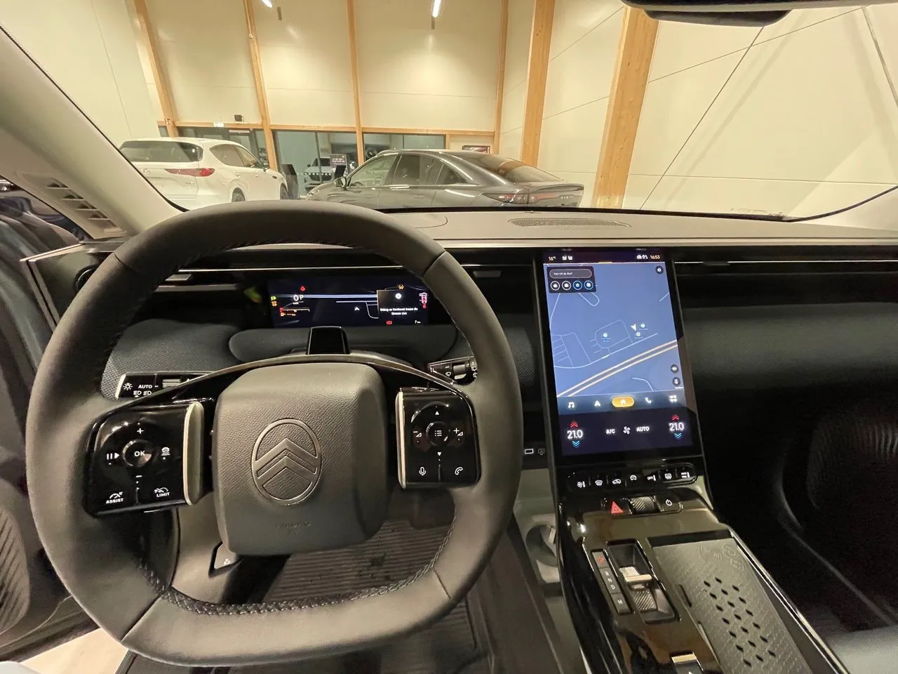 Vehicle image 21