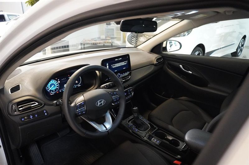 Hyundai i30 bild 2