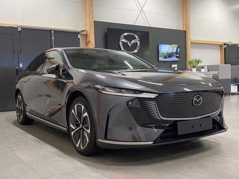 Mazda 6e bild 2