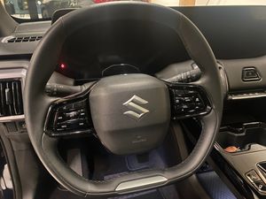 Suzuki e Vitara bild 8