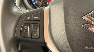 Suzuki S-CROSS bild 13