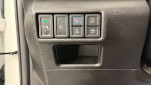 Suzuki S-CROSS bild 12