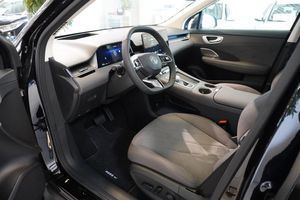 MG S6 EV bild 2