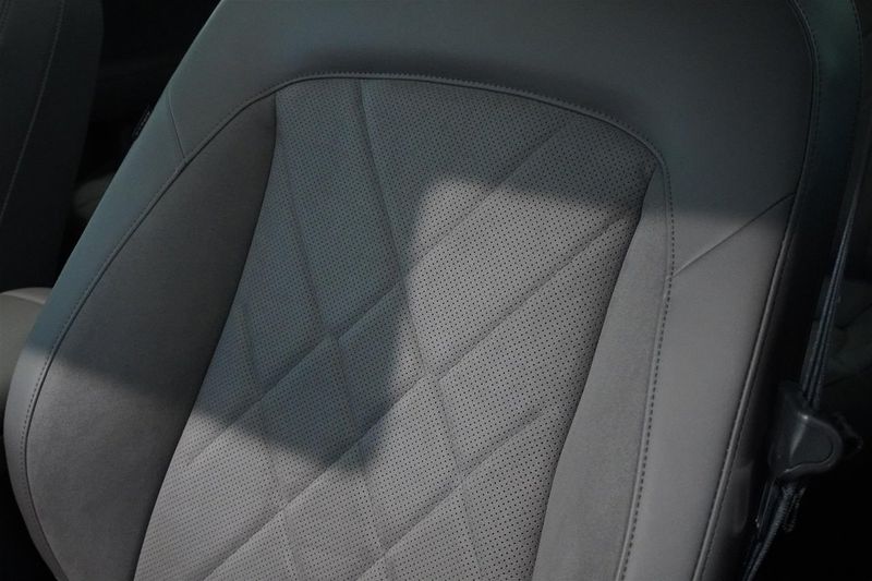 MG S6 EV bild 23