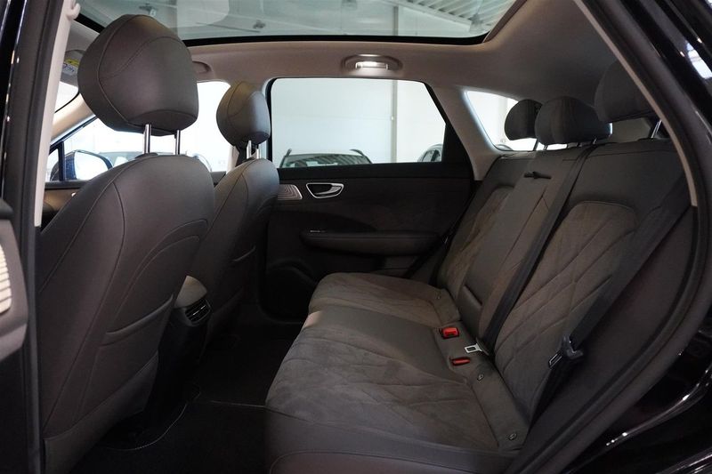 MG S6 EV bild 11