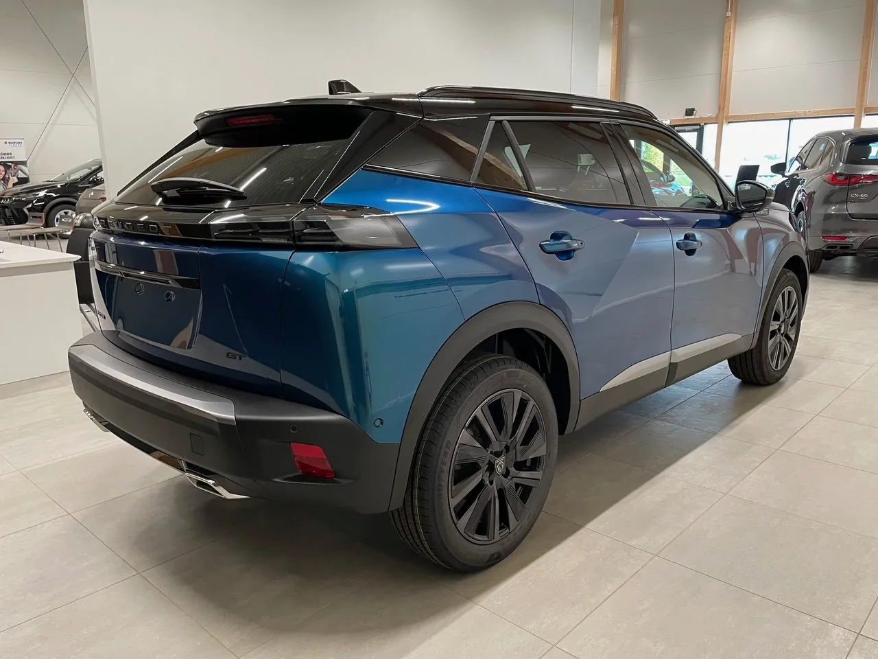 Vehicle image 3