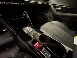Peugeot e-2008 bild 12