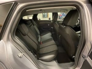 Peugeot 308 SW bild 8