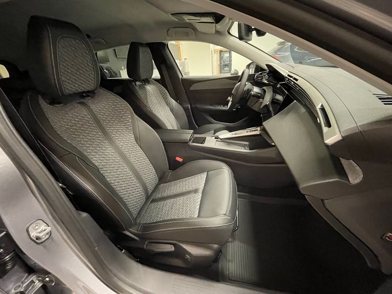 Peugeot 308 SW bild 7