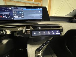 Peugeot e-3008 bild 14