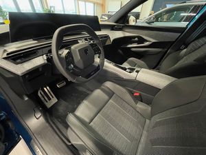 Peugeot e-3008 bild 11