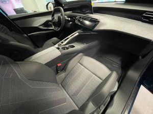 Peugeot e-3008 bild 7