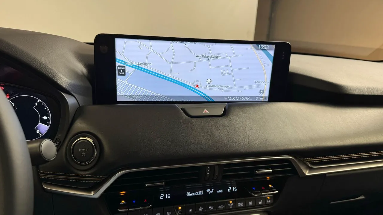 Vehicle image 20