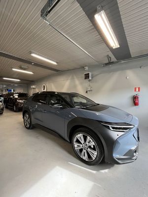 Subaru Solterra bild 2