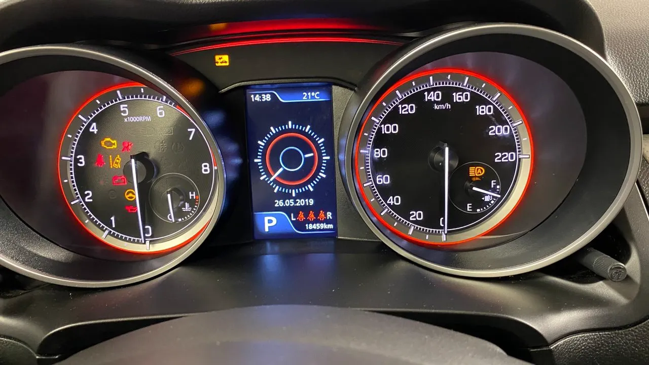 Vehicle image 10