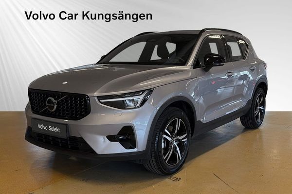 Volvo XC40 B4 FWD Bensin Plus Dark Rattvärme Selekt - 2026