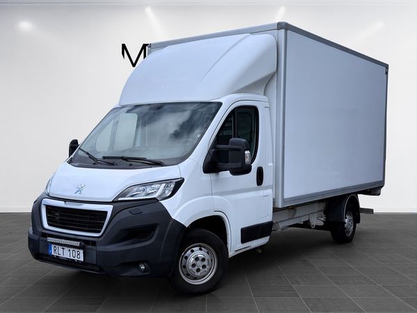 Peugeot Boxer 2.0 BlueHDi 130hk Volymskåp 3-Sits - 2019