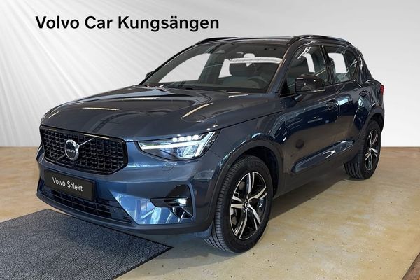 Volvo XC40 B4 FWD Bensin Plus Dark Rattvärme Selekt - 2026