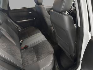 Suzuki Vitara bild 11