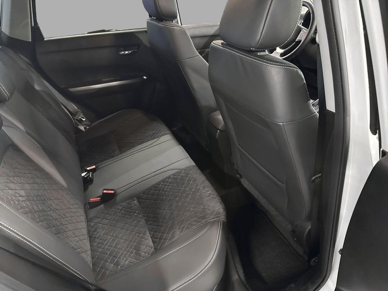 Suzuki Vitara bild 11