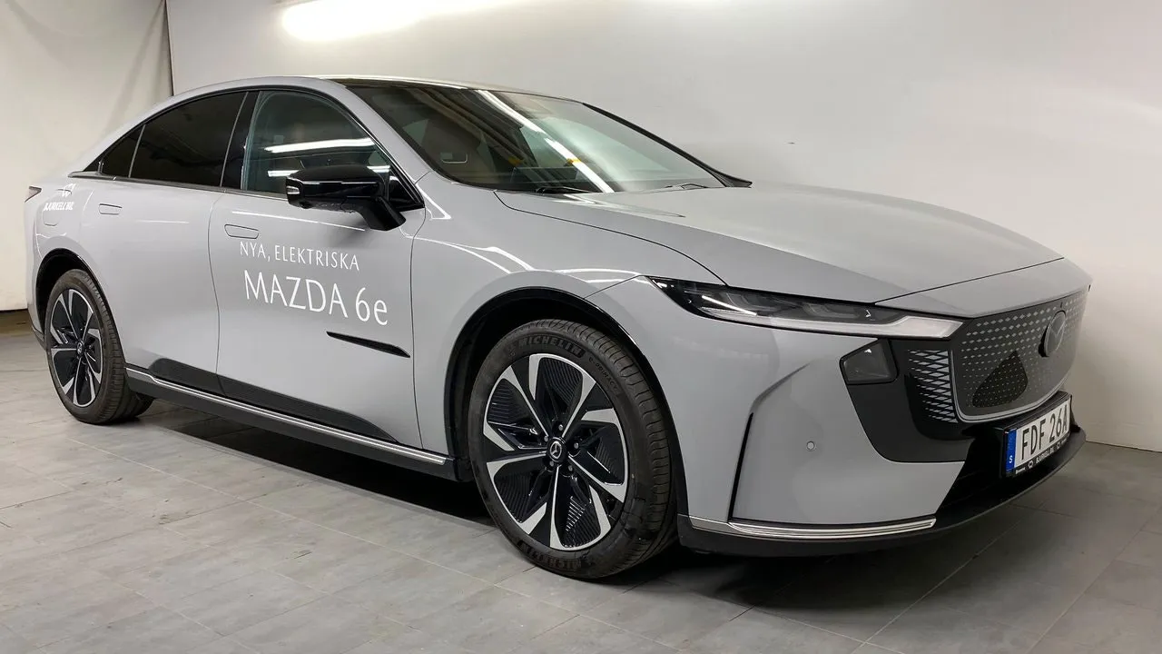 Vehicle image 1