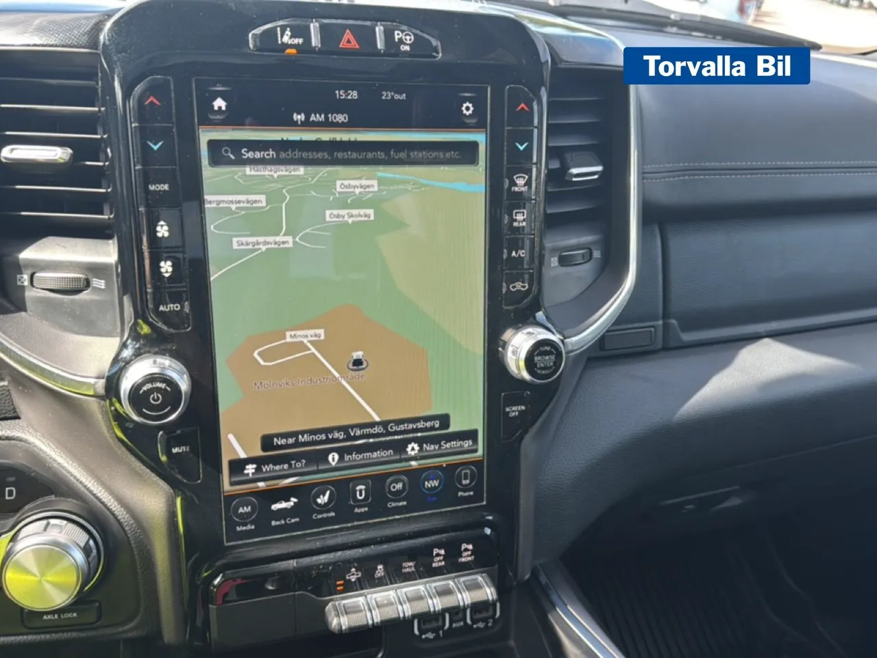 Vehicle image 11