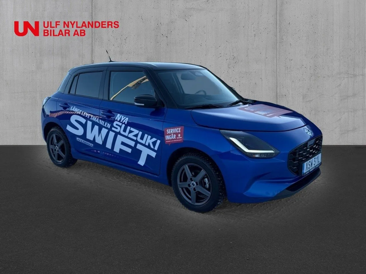 Vehicle image 4