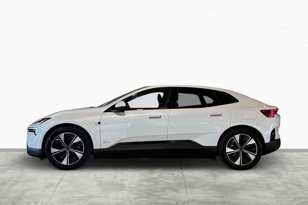 Polestar 4 Long range Single motor Business edt Pilot Ass... - 2026