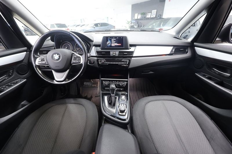 BMW 218 bild 16