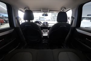 BMW 218 bild 13