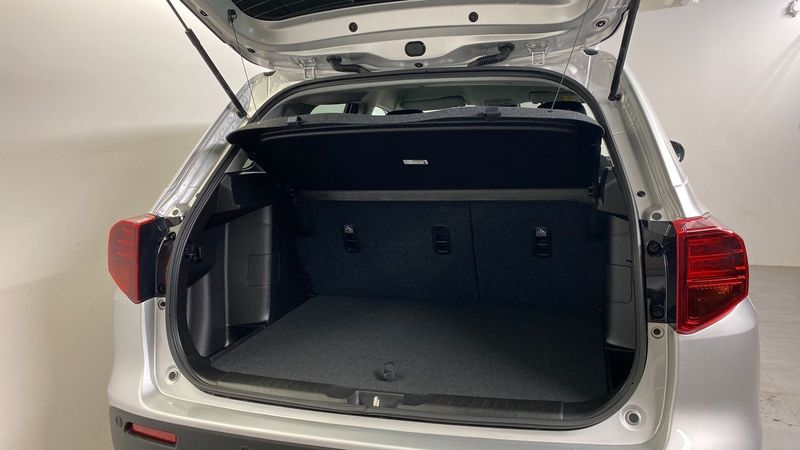 Suzuki Vitara bild 4