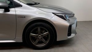 Suzuki Swace bild 19