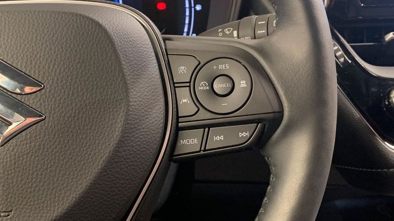 Suzuki Swace bild 12