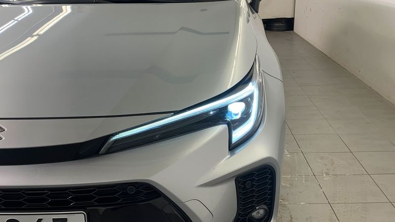 Suzuki Swace bild 18