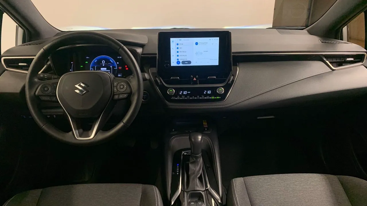 Vehicle image 7