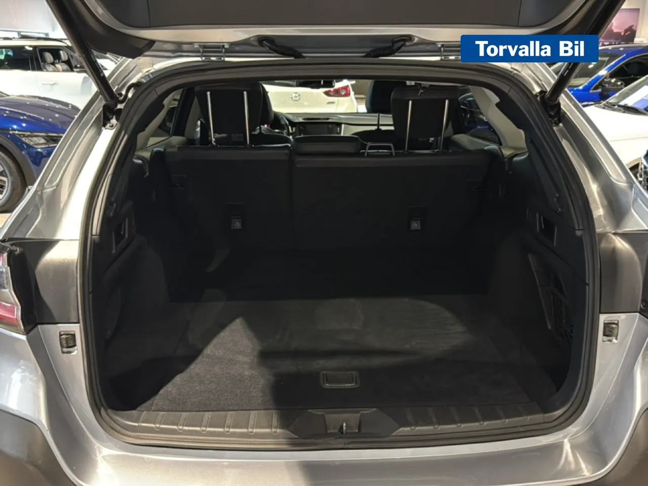 Vehicle image 14