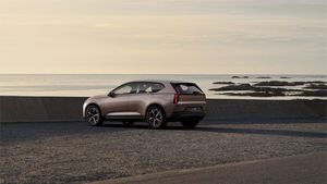 Volvo EX60 bild 2