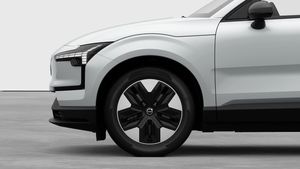 Volvo EX30 bild 2