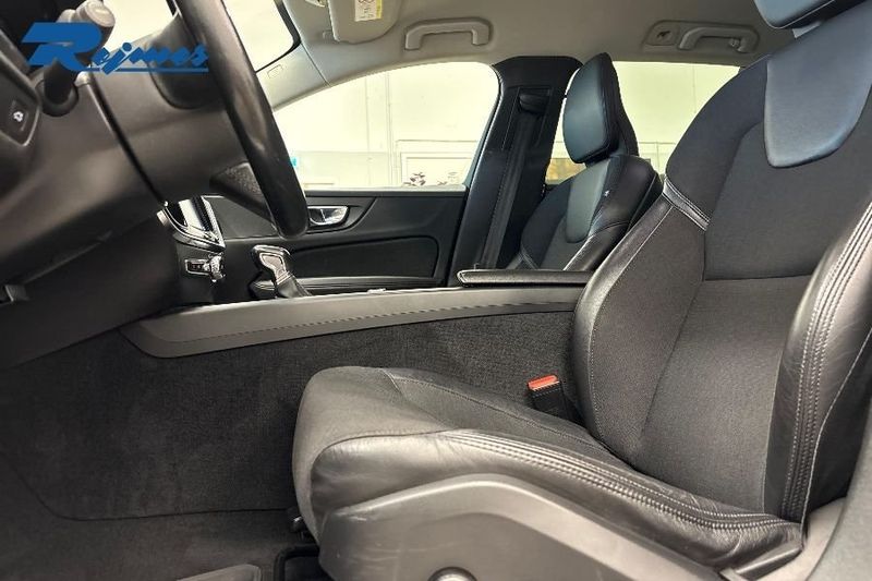 Volvo V60 bild 8