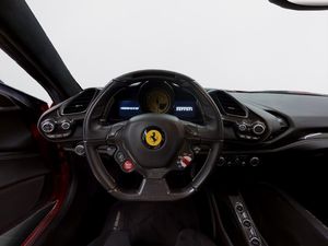 Ferrari 488 bild 23